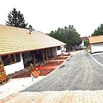 Agardy 2 Appartamento Balatonkenese