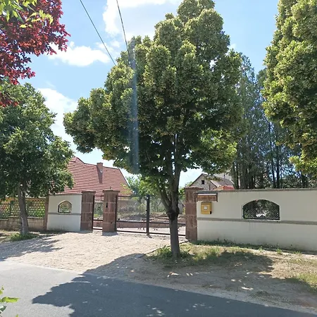 Agardy 2 Apartment